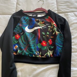 Nike sweater